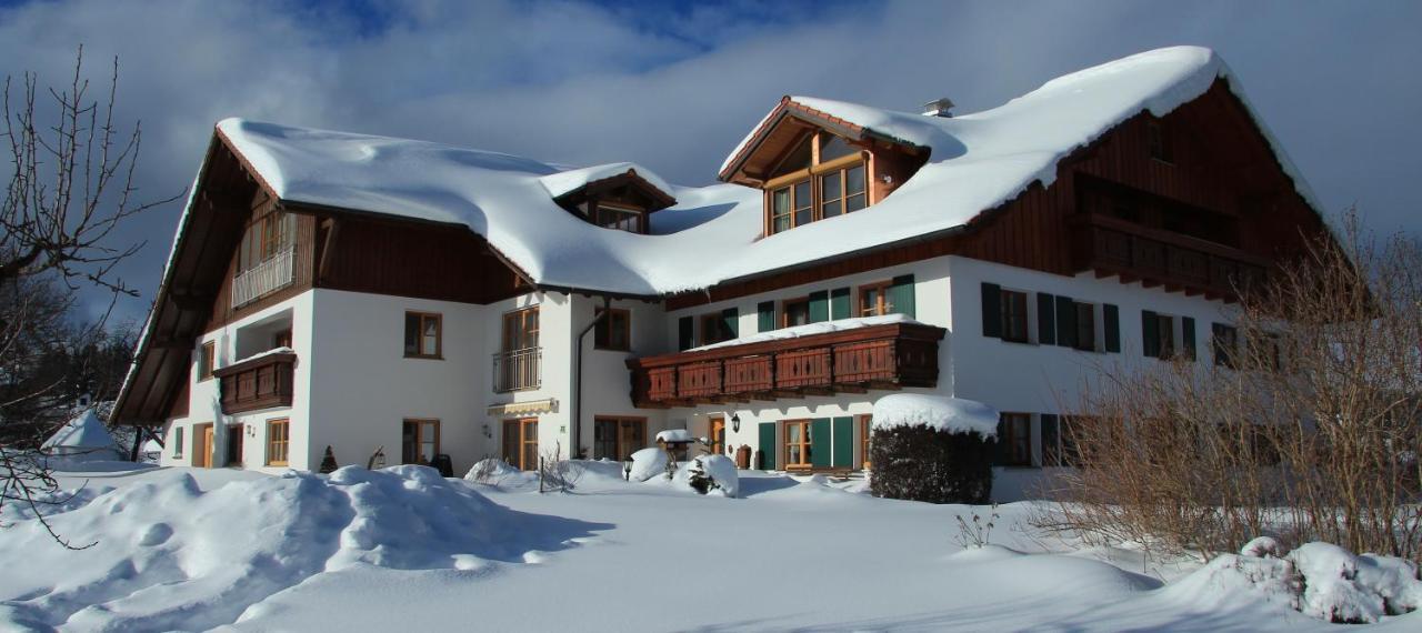 Berghof Kinker Apartamento Roßhaupten Exterior foto